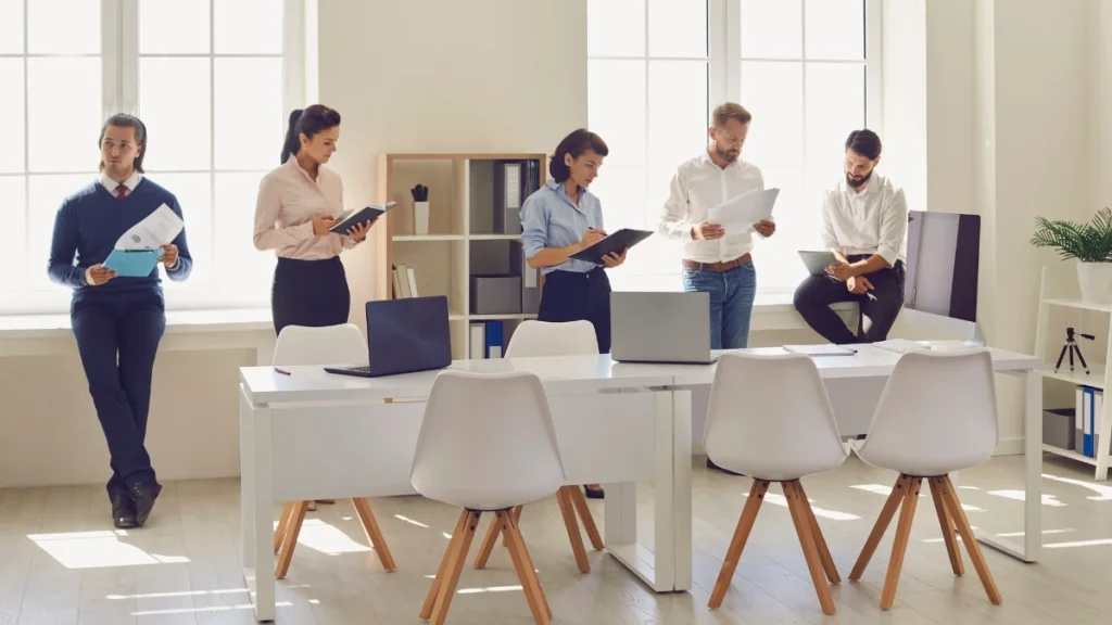 41% of Companies Plan to Cut Jobs Due to AI by 2030